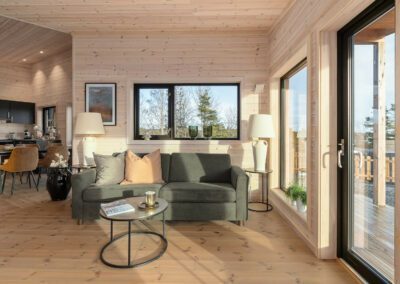 Lugn-hytte Forglemmegei til salgs i Risør - Tilpasset med veranda